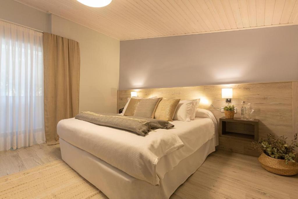 Hotel Restaurante El Montico Тордесильяс Экстерьер фото