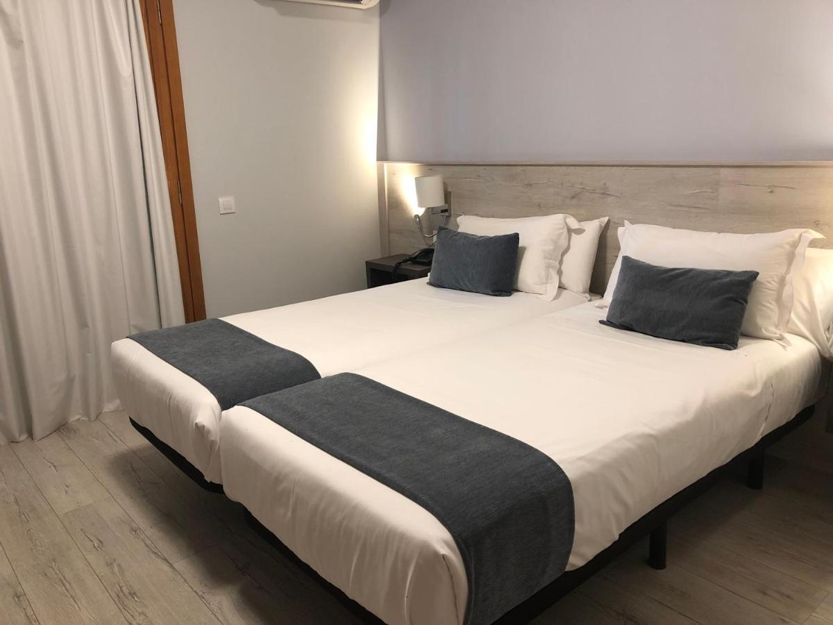 Hotel Restaurante El Montico Тордесильяс Экстерьер фото
